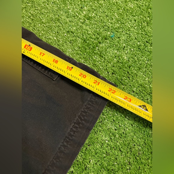 Carhartt B147 Distressed Black Canvas Shorts 40 - Picture 6 of 6